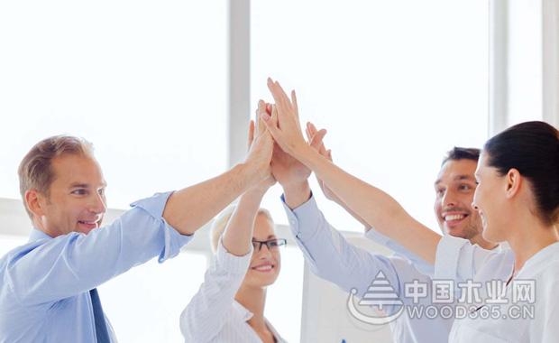 今晚下调油价！加满一箱油能少花7元