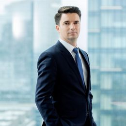 A股市场前瞻 | 美联储连续维持利率不变 特朗普对进口半成品铜征收50%关税