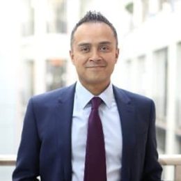 美国消费者信心连续两个月上升 但仍显低迷
